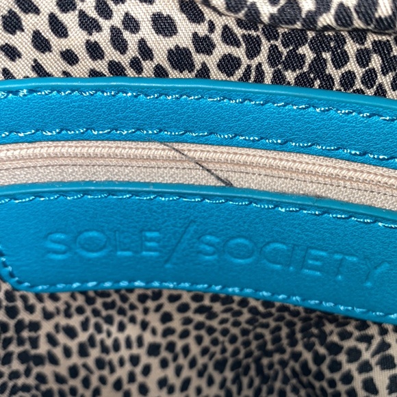 Sole Society NWT Out Turquoise Canteen Crossbody - Picture 7 of 9